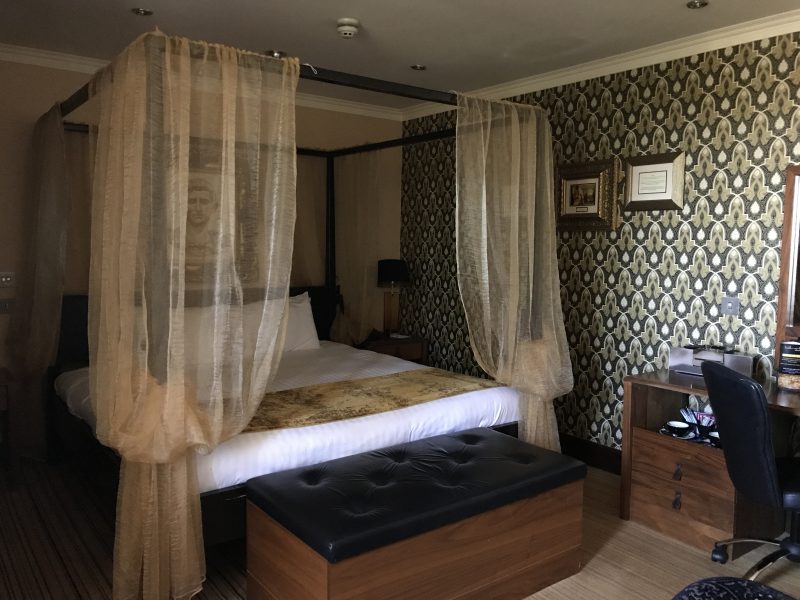 hallmark chester emperor suite bed